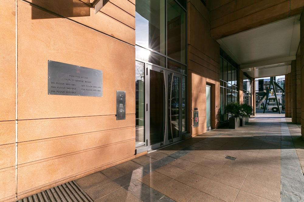 St. Georges Wharf Serviced Apartments By Thesqua.Re London Exterior photo