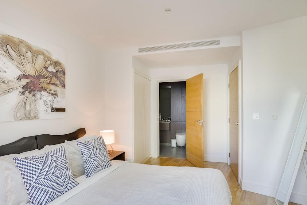 St. Georges Wharf Serviced Apartments By Thesqua.Re London Exterior photo